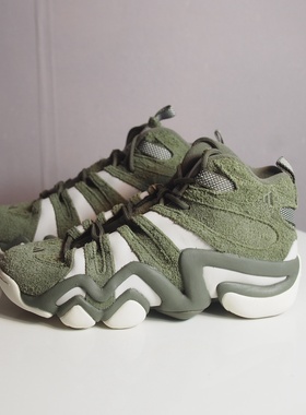 阿迪达斯CRAZY 8 复刻科比天足高帮麂皮减震耐磨防滑篮球鞋IG3904