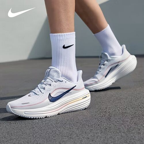 耐克女鞋AIRWINFLO12跑步鞋