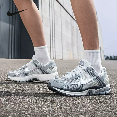 NIKE耐克男鞋新款VOMERO 5银灰色复古老爹鞋跑步鞋IM2219-121