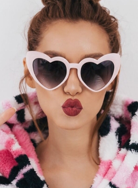 形桃心粉色显脸原宿风自拍太阳镜