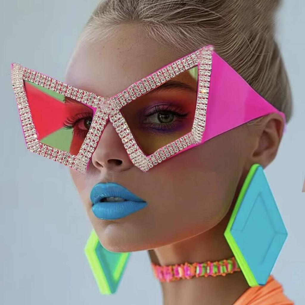 ins网红同款个性镶钻猫眼太阳眼镜夸张搞怪舞台走秀百搭时尚墨镜