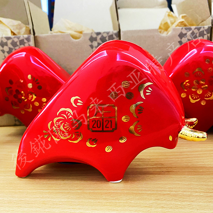 直邮包邮【星巴克限量版储钱罐】马来西亚2021牛年生肖陶瓷扑满罐