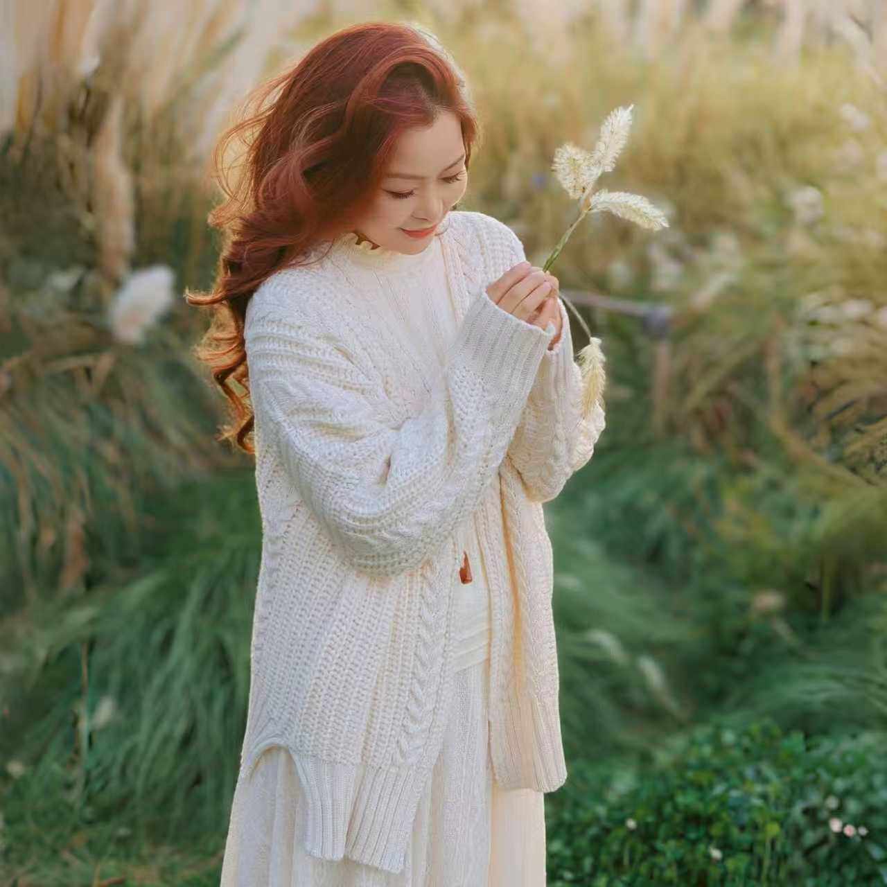 【董艺旅行穿搭】从前慢&middot;麻花编织毛衣开衫秋冬厚款旅行拍照外套