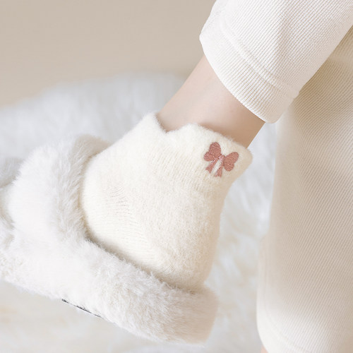 袜子女款2025年秋冬季短袜加绒加厚保暖蝴蝶结船袜居家睡眠地板袜