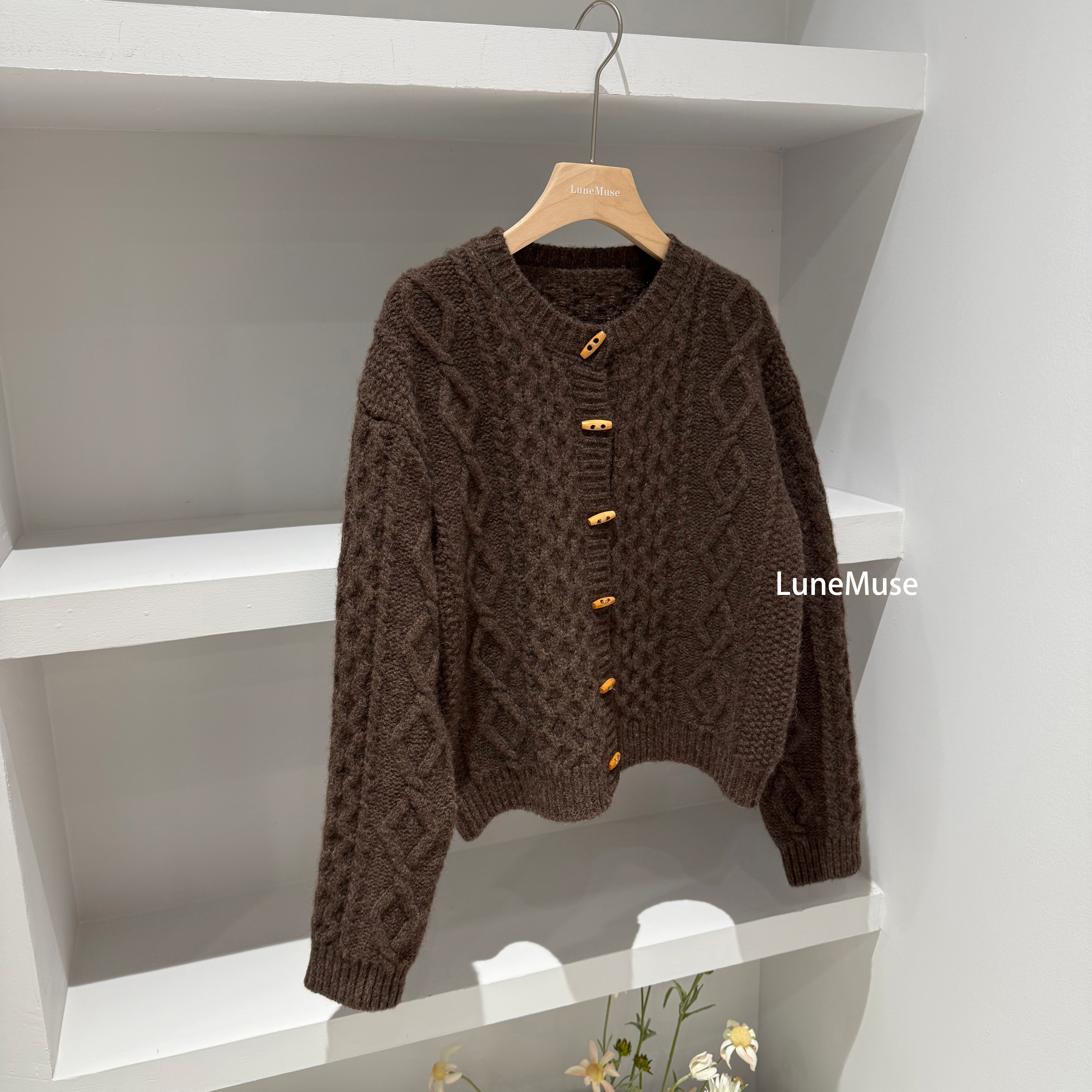 复古咖色羊毛加厚软糯针织开衫