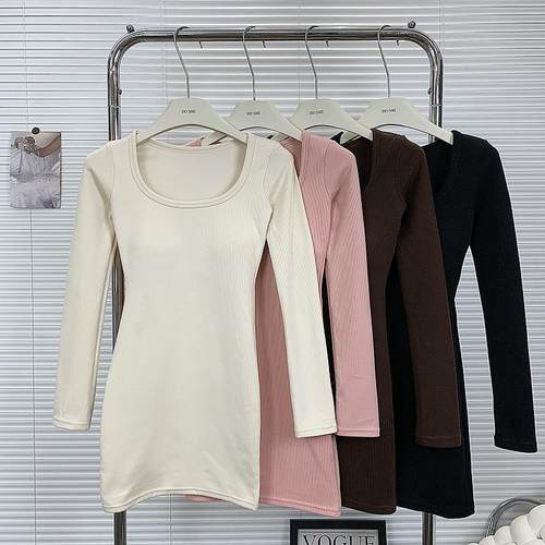 腰臀曲线温暖包裹加绒连衣裙