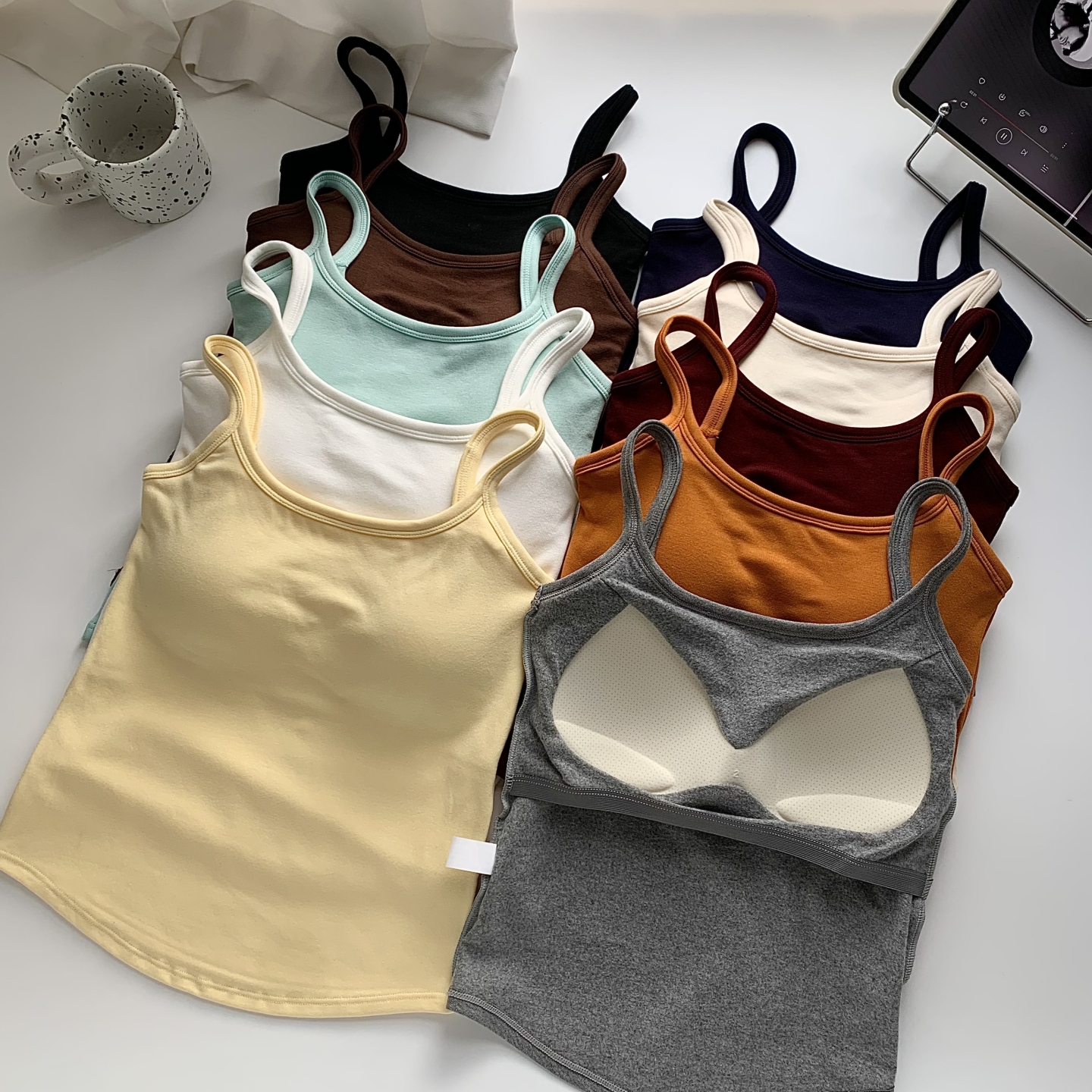 磨毛加绒吊带背心带胸垫修身