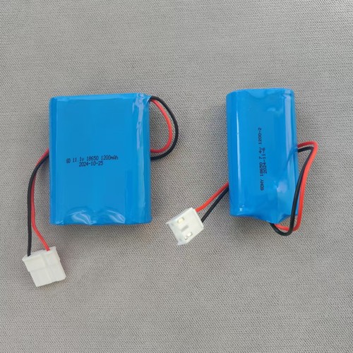 三星阿兰德备电7.4V锂电池11.1V