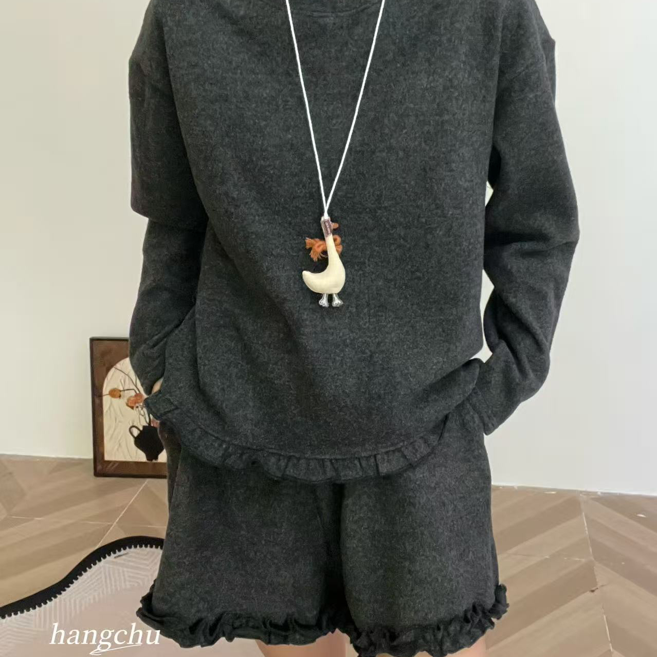 木耳边拼接宽松卫衣+百搭松紧腰短裤休闲两件套套装YS1-5715