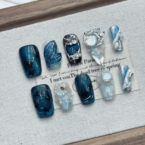 蓝色海洋纯手工穿戴甲高级感显白美甲猫眼裸色蝴蝶显白带钻杏仁款