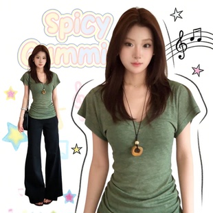 显瘦设计感上衣 小众纯欲气质修身 韩系绿色V领短袖 T恤女高颜值新款