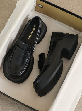 1581黑色乐福鞋女软底秋季圆头厚
