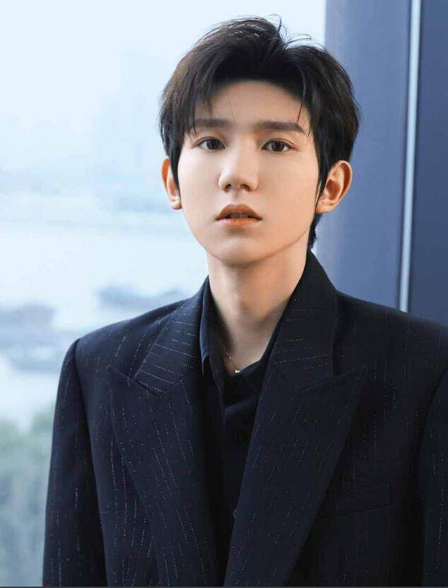 环球人物2021年6期总441期 王源内页 小海报 期刊杂志