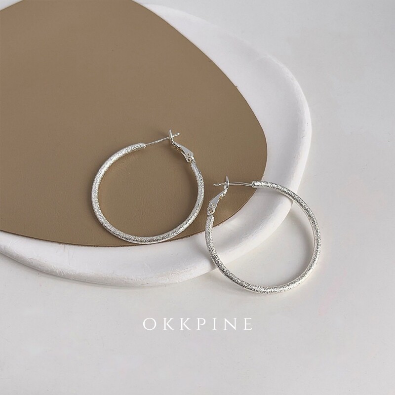 okk pine 沙面银色大耳圈简约时尚耳扣鬼怪十周年金高银同款耳环