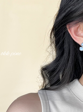 okk pine 森系清新甜美立体渐变浅蓝银针花朵耳钉沈月同款耳饰女