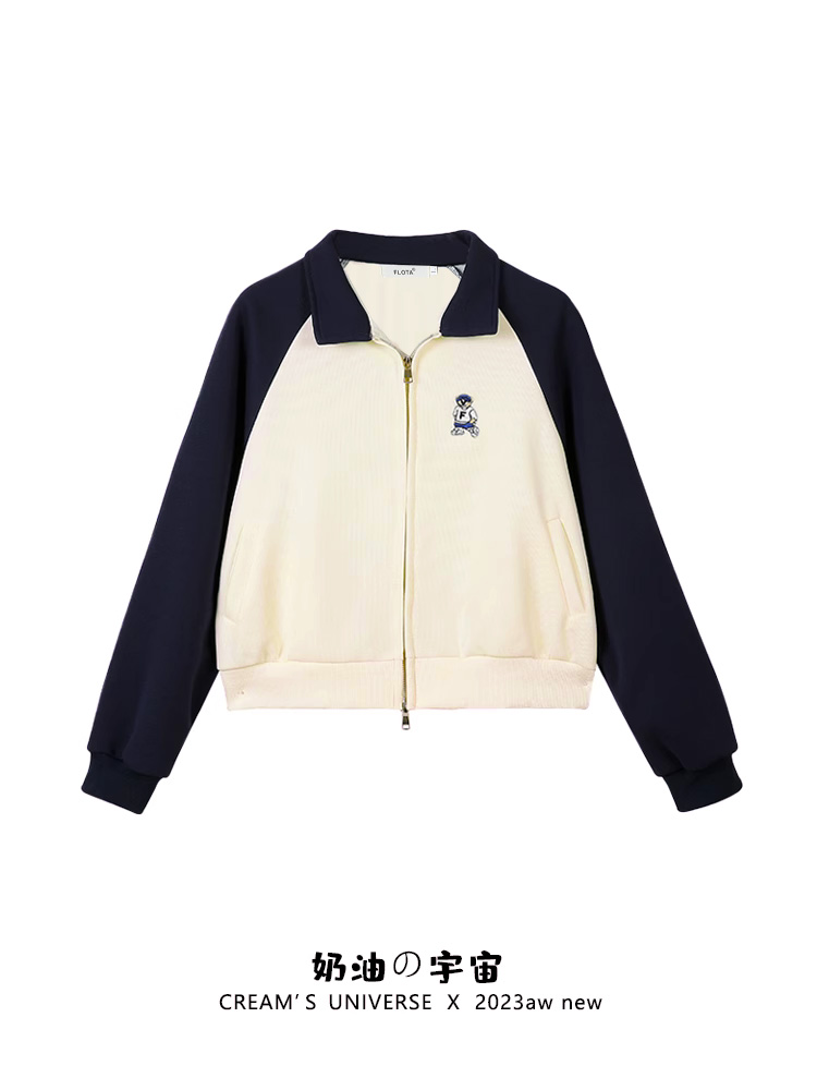 学院风刺绣小熊插肩卫衣外套女