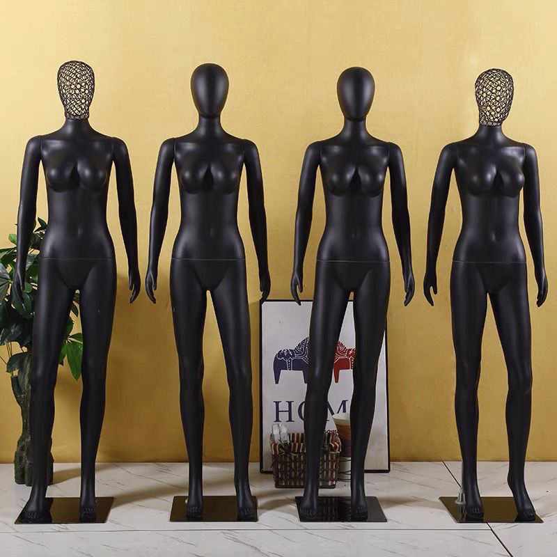 哑黑色女装展示模特60
