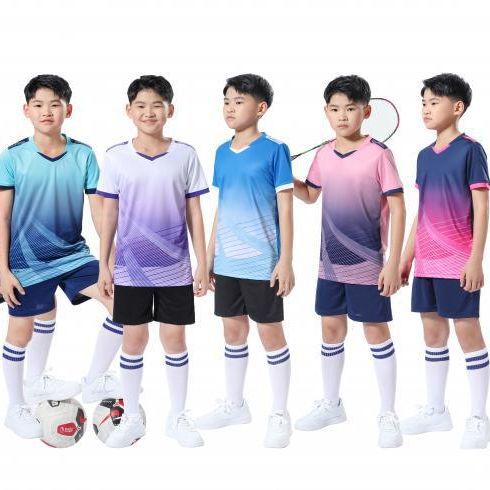 儿童成人羽毛球乒乓球足球服图片