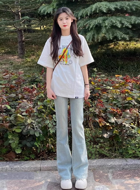浅蓝色微喇牛仔裤女2026年秋冬新款透气高腰喇叭裤显瘦休闲马蹄裤