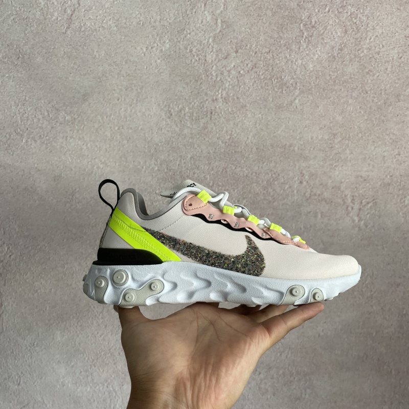 NIKE耐克女REACTELEM55