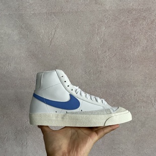 CZ1055 Nike 耐磨运动板鞋 BLAZER开拓者女士高帮经典 111 耐克正品