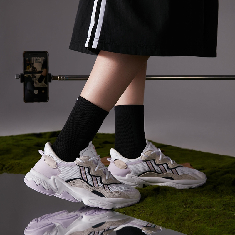 Adidas三叶草OZWEEGO跑步鞋