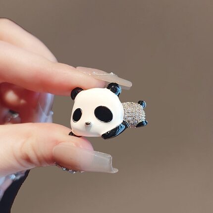 奥特莱斯品牌撤柜清仓折扣捡漏可爱萌宠黑白熊猫胸针百搭配饰女潮