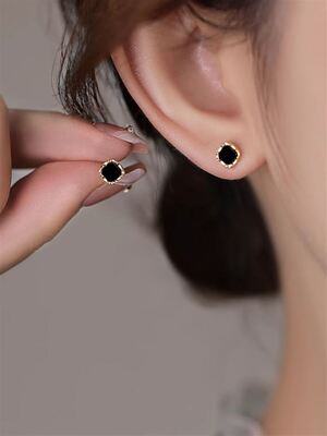 奥特莱斯品牌折扣店撤柜清仓捡漏黑色耳钉饰品方块耳环outlets女