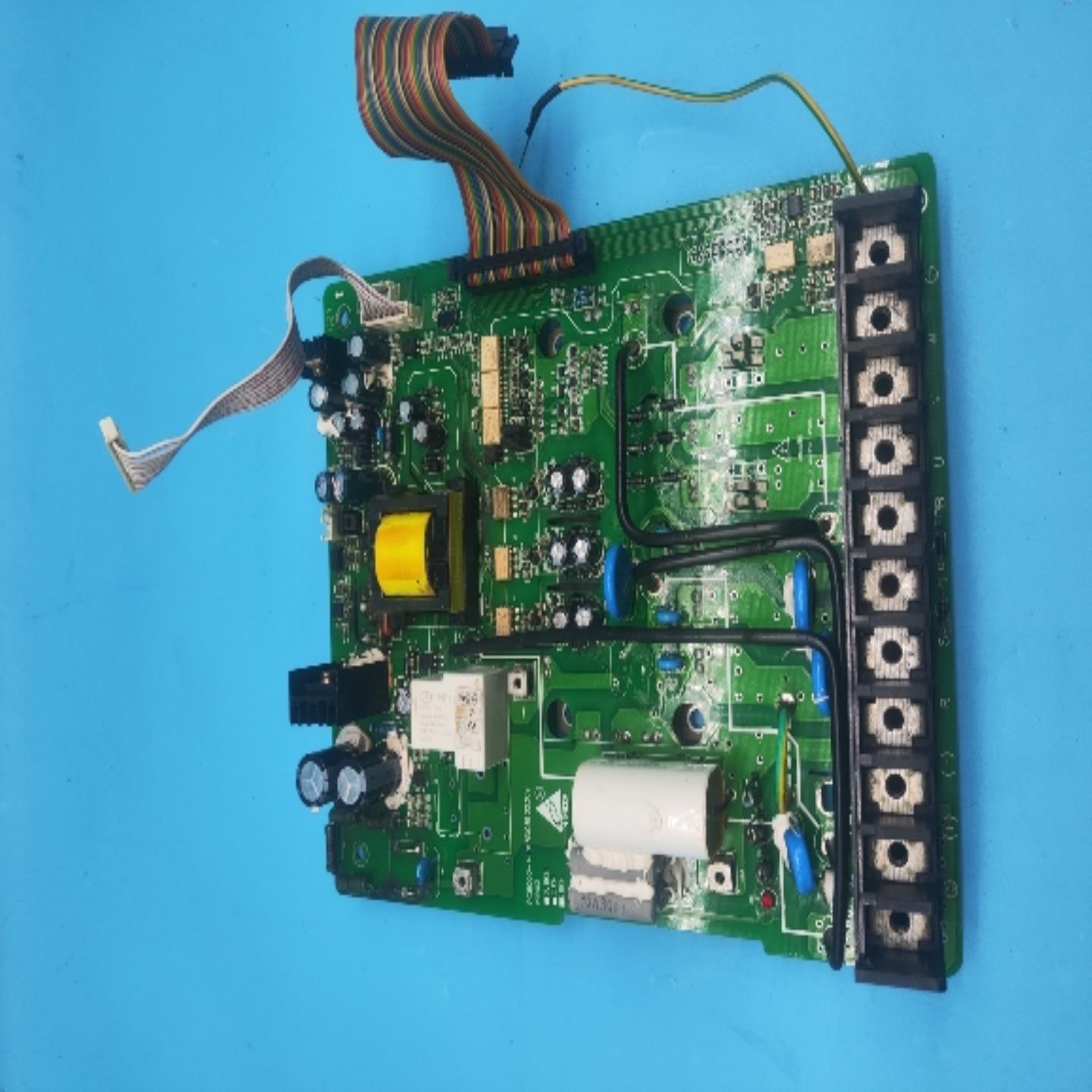 模块7MBR35VB120-50变频驱动板PC6000-4T015DCB130309 VER03二手
