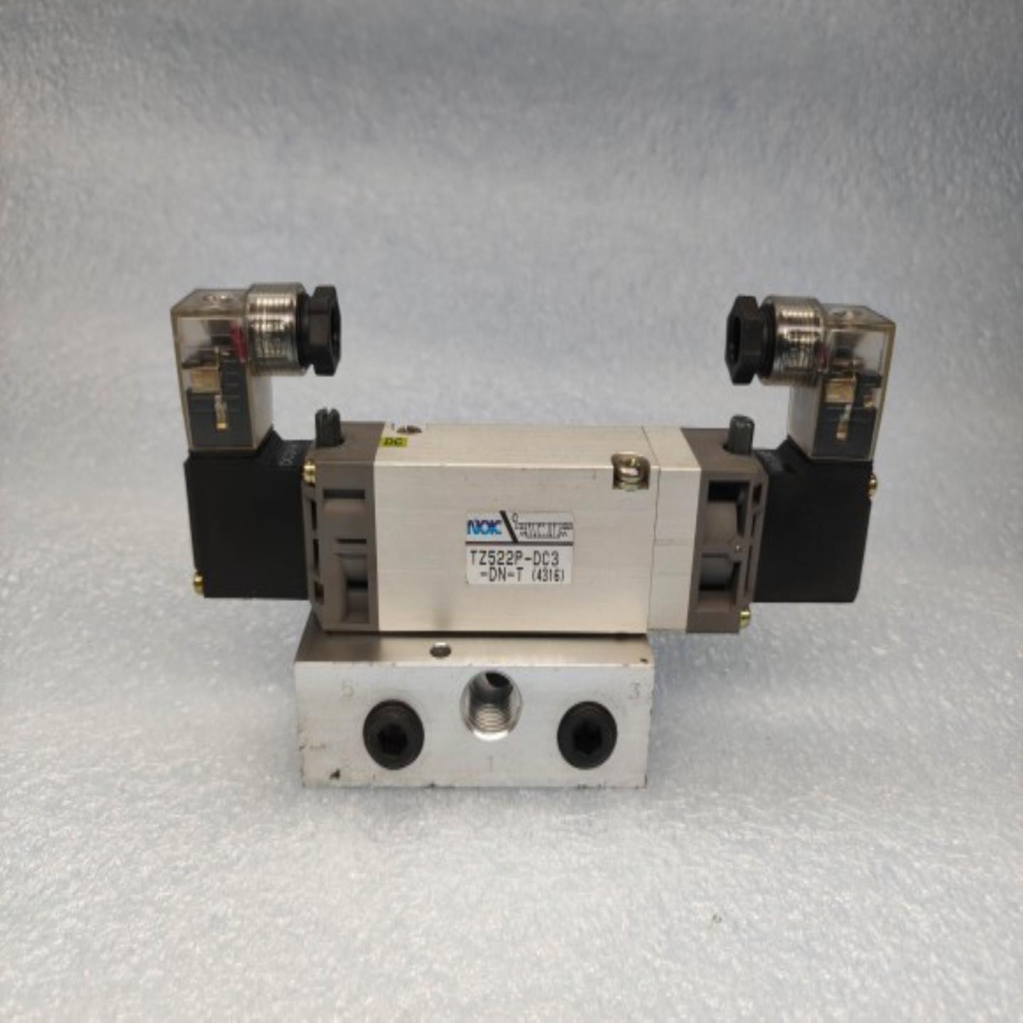 NOK 电磁阀 RCS245-M5-100NPLB-B DC24V日本原装未使用品现货