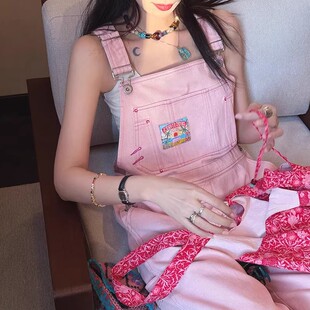 奶昔粉背带裤女新款复古减龄慵懒春夏直筒阔腿牛仔休闲裤子小个子