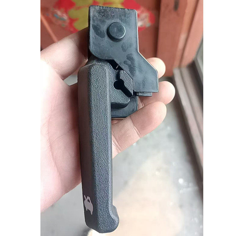 适用雪佛兰科鲁兹前机盖拉线扣手 经典科鲁兹引擎盖拉线开关手柄