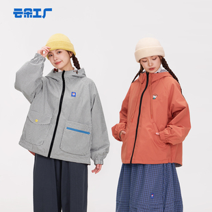 云朵工厂大人国格子双面外套秋季新款宽松休闲连帽女户外冲锋上衣