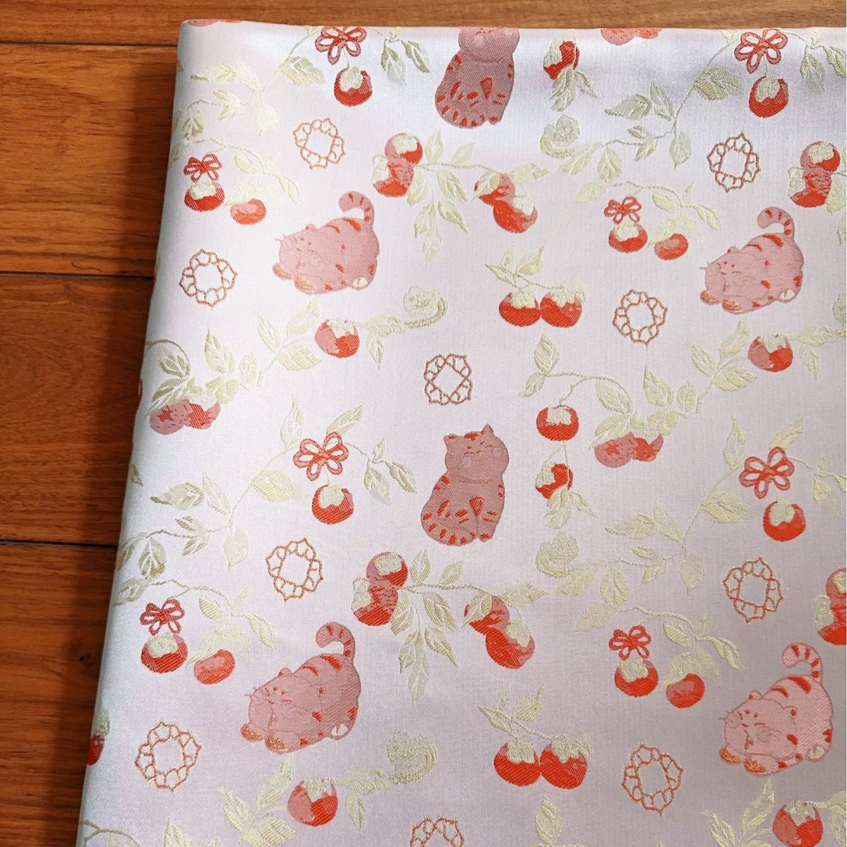 卡通柿柿如意猫咪提花面料  新中式马甲旗袍女装童装  半米链接