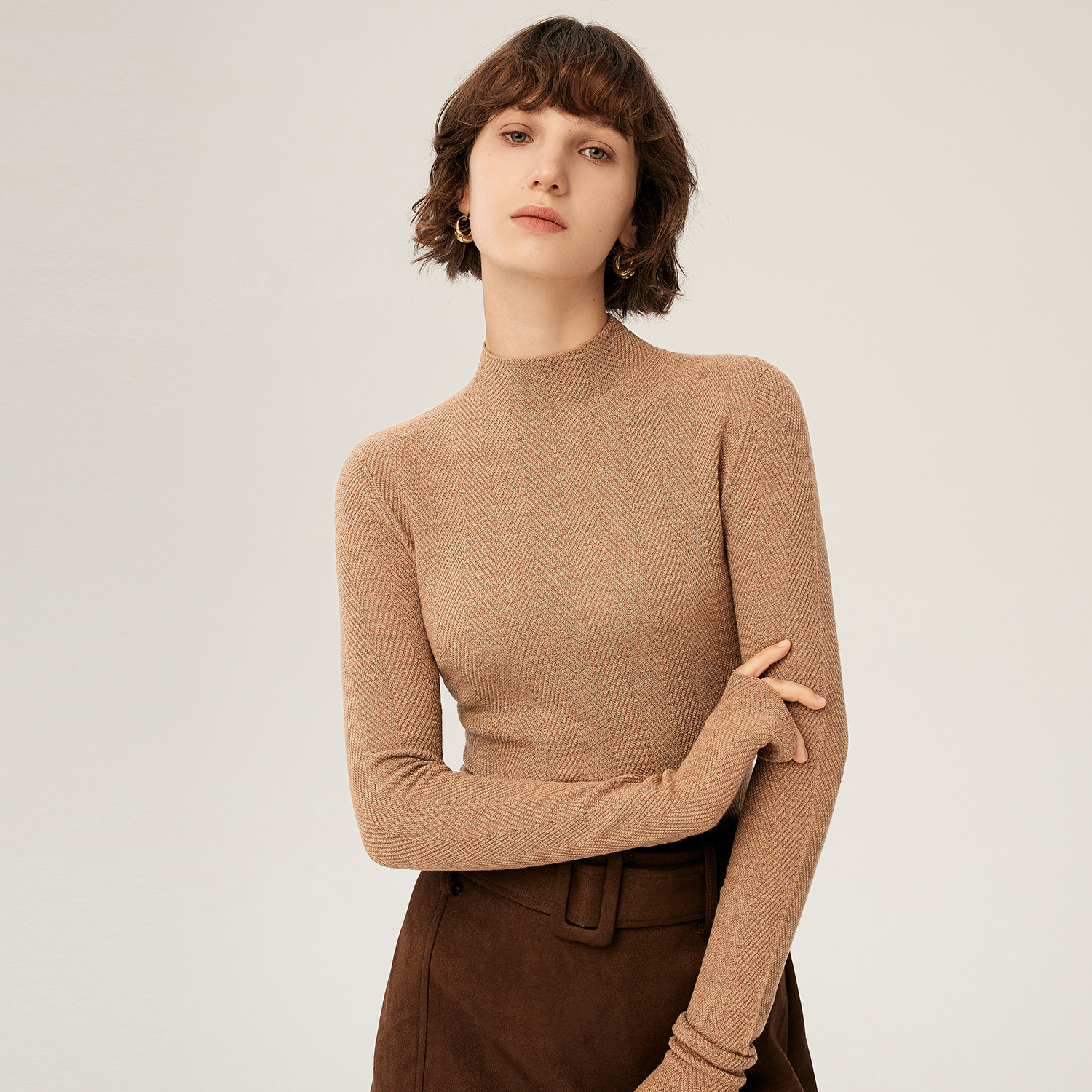 18针无缝一体精纺扬子纱羊毛针织打底衫女半高领套头修身毛衣薄款