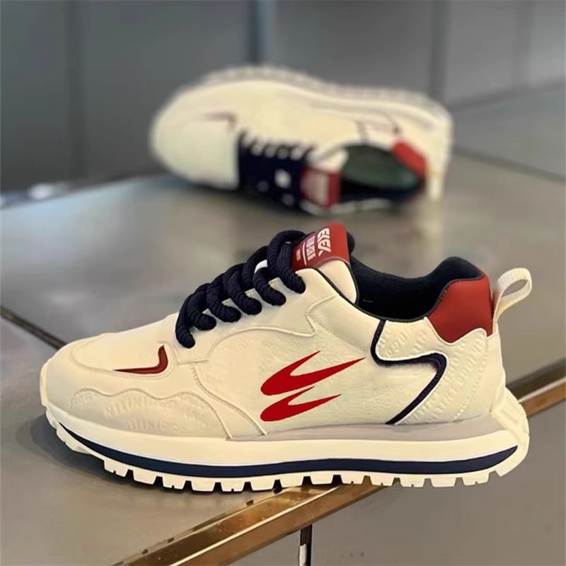 阿甘男鞋冬季网红爆款2025新款休闲运动防滑厚底百搭老爹小白潮鞋