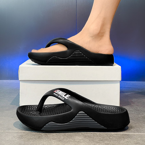 越南人字拖男款夏季2025新款外穿潮牌踩屎感凉拖厚底防滑沙滩凉鞋