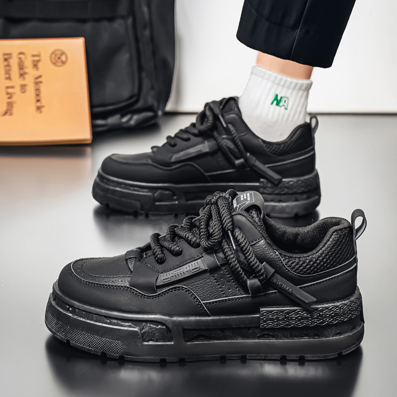 男鞋2025新款秋冬休闲百搭潮鞋男士运动厚底防滑增高黑色大码板鞋