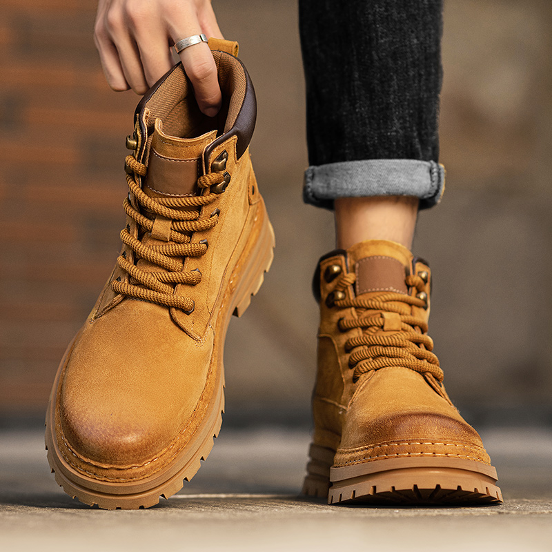 马丁靴男款冬季美式复古机车休闲大黄靴男士厚底增高防水工装靴子