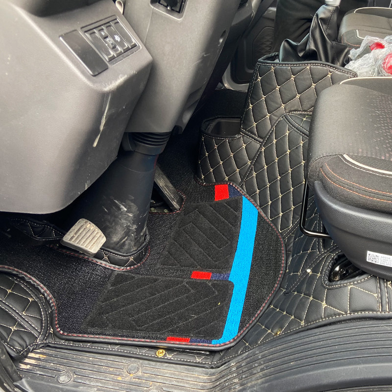 欧马可领航全包围脚垫