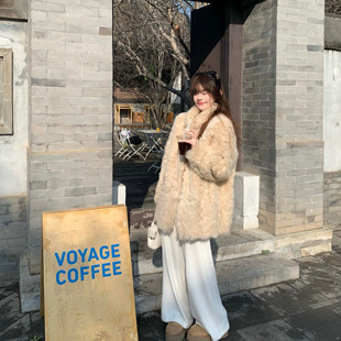 韩女托卡环保皮草外套女2025秋冬新款短款皮毛一体羊羔毛立领外套