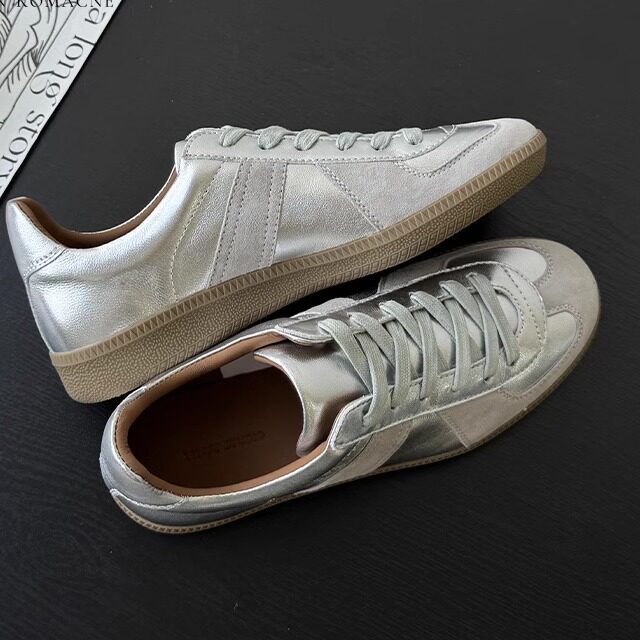 羊皮厚底女道德训练鞋及内增高运动休闲