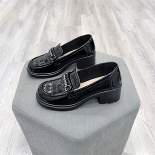 漆皮中粗跟金属扣百搭不累脚乐福鞋 冰洁2026春季 新款 女鞋 60H75