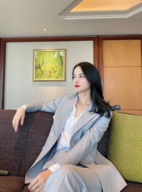 新款银灰色双排扣修身时尚气质职业气质显瘦西装套装女九分裤