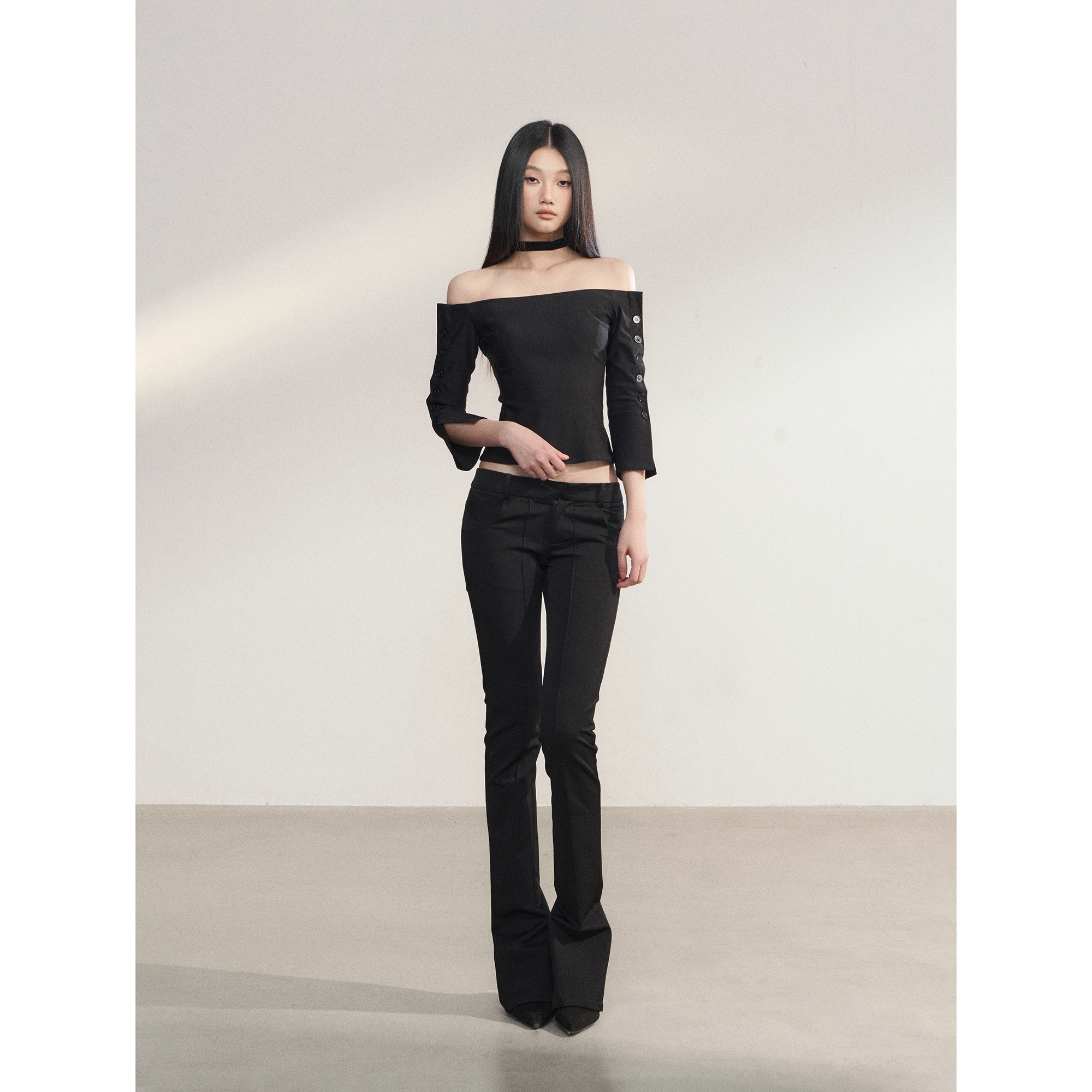 PEMPL·弹力修身露肩收腰一字肩上衣女低腰显瘦黑色休闲裤套装