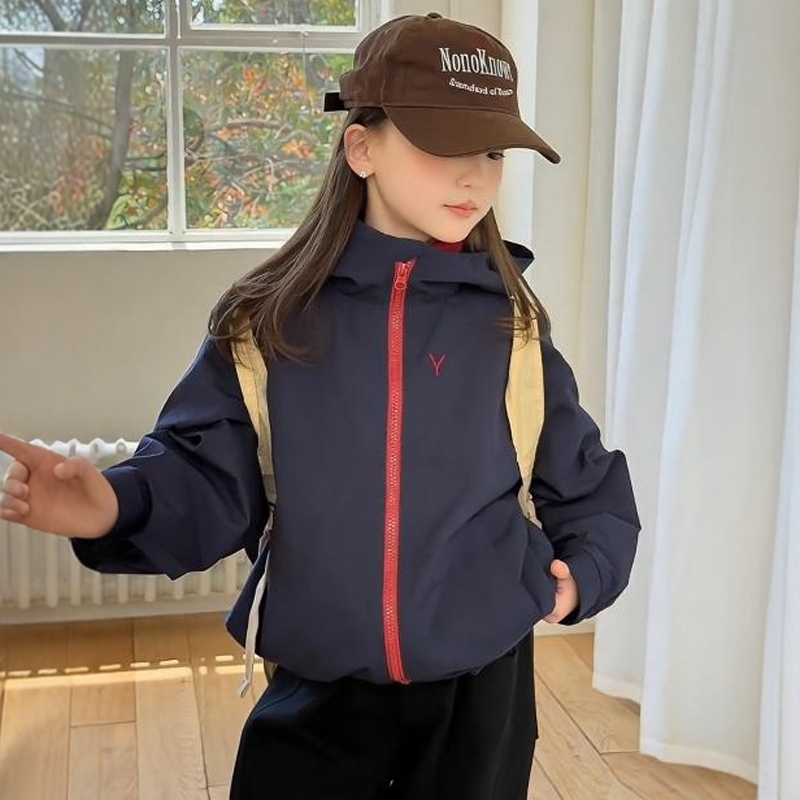 女童冲锋衣2025新款韩版秋装儿童时髦洋气冬装外套小女孩连帽上衣