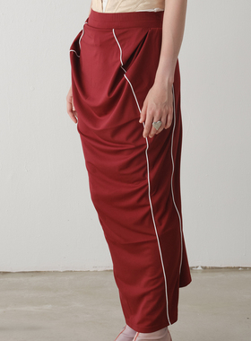 TMS studio 2025ss 运动风一片式褶皱拼条设计弹力针织半裙