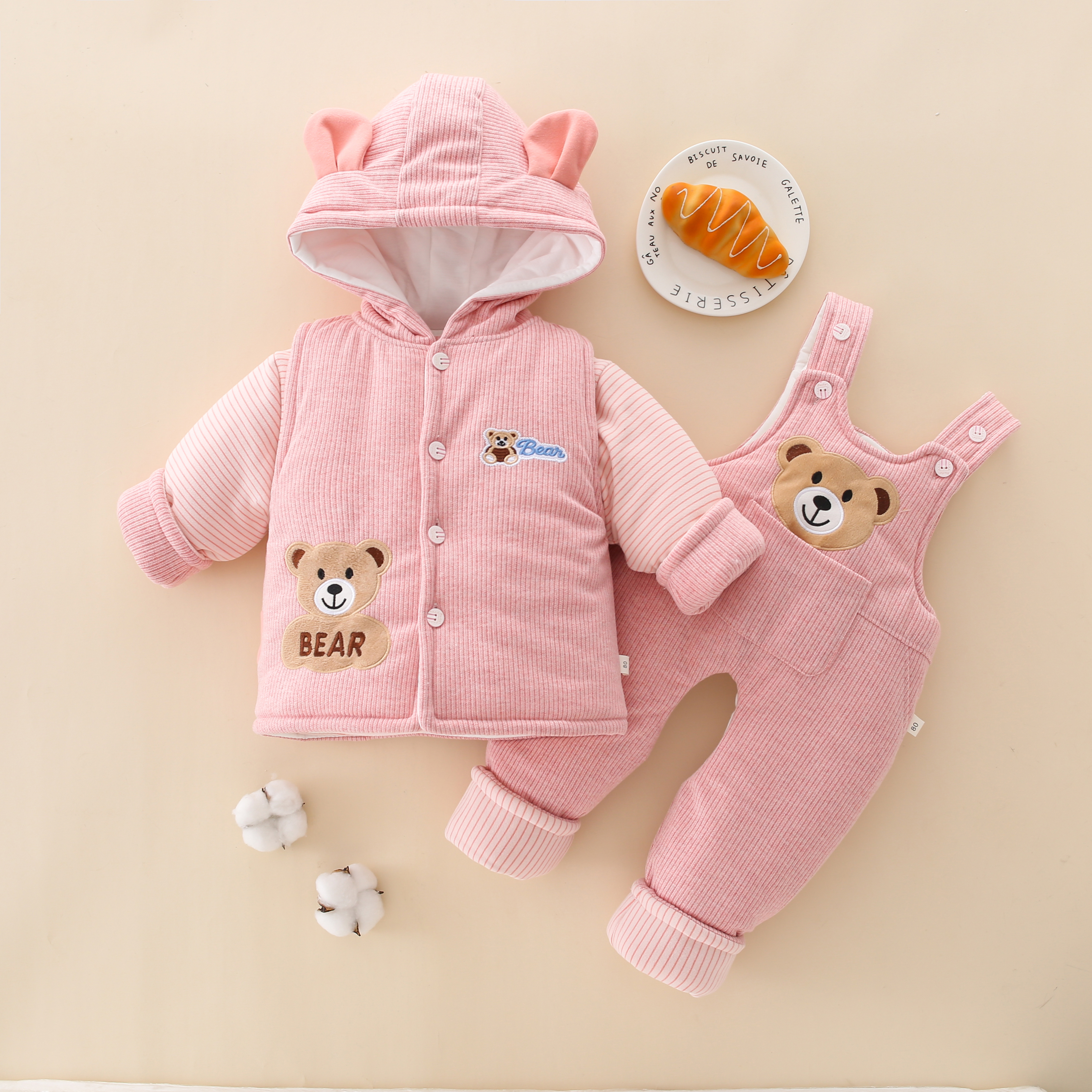 宝宝棉服套装加厚保暖冬季外穿背带裤新生婴幼儿棉衣秋冬装三件套