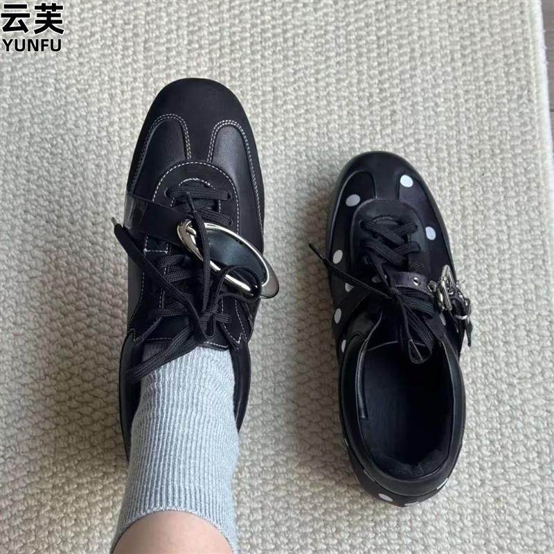 复古风黑色设计感波点德训鞋女2026年春季系带休闲平底皮带扣单鞋,女鞋,德训鞋,淘宝优惠券,粉丝福利购,淘宝优惠卷