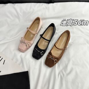 蝴蝶结一字扣带小个子浅口单鞋 女2026新款 内增高方头玛丽珍鞋 法式